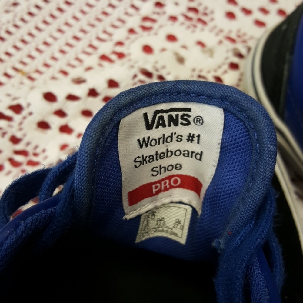 Vans - Picture 4 of 4